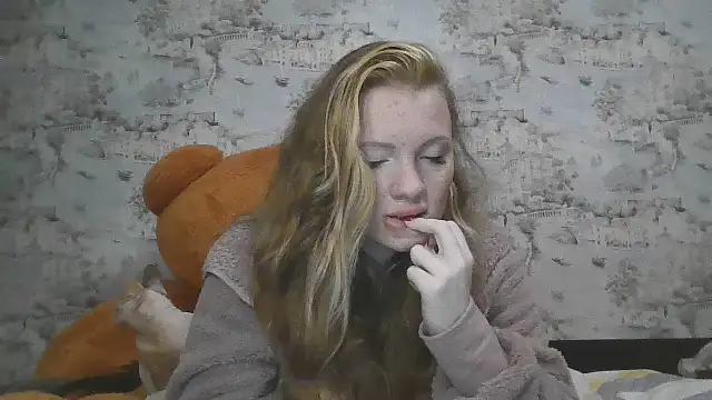 Eveline May online show from 7, 10, 2025