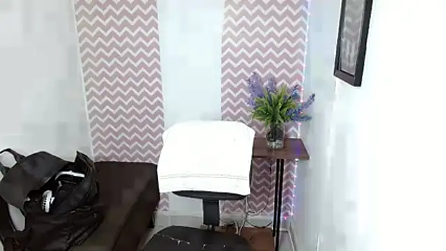 Snapshot of dayanacarson chatting on 27, 6, 2026 dayanacarson online show from 27, 6, 2026