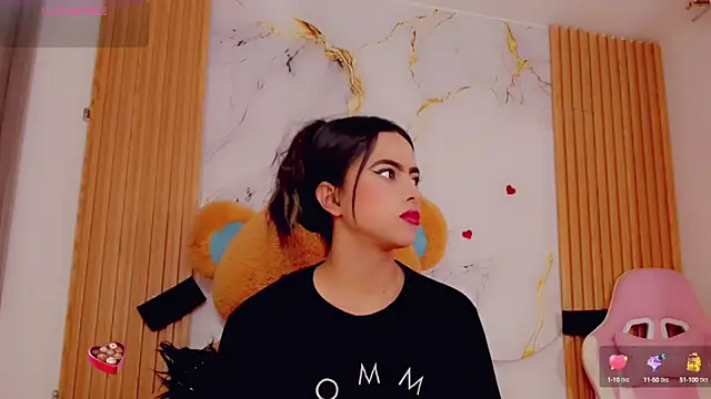 ValeriCardenas online show from 25, 9, 2025