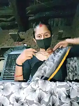 Snapshot of Divya_Chandok chatting on 18, 5, 2026 Divya Chandok online show from 18, 5, 2026