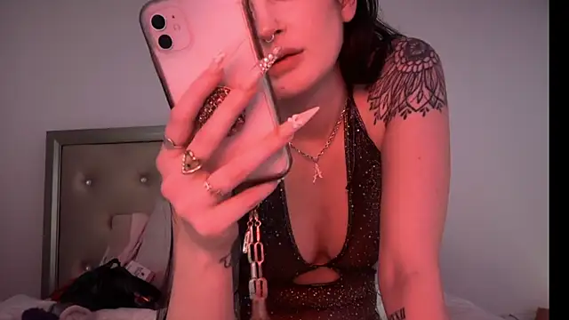 Snapshot of IvyyRosee88 chatting on 3, 3, 2025 IvyyRosee88 online show from 3, 3, 2025