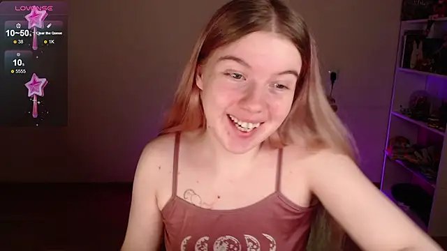 Strawberry juli online show from 28, 2, 2026