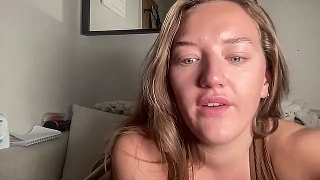 MissMaisiex online show from 4, 11, 2025