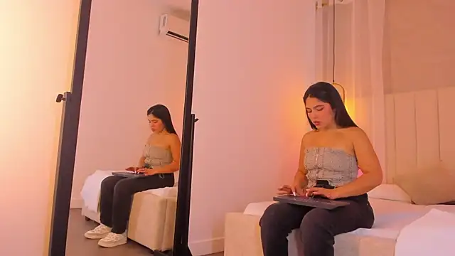 Haily b online show from 21, 3, 2026