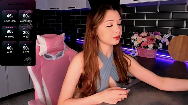 Snapshot of EmmaVictori1 chatting on 18, 11, 2025 EmmaVictori1 online show from 18, 11, 2025