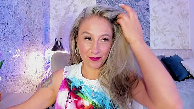 Snapshot of Liannaa_ chatting on 9, 6, 2026 Liannaa online show from 9, 6, 2026
