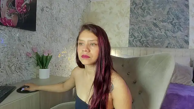 Arianaa collins online show from 5, 11, 2025