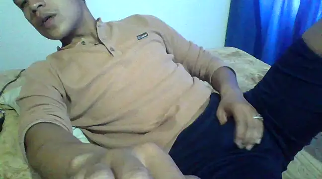 Snapshot of TuVergaRica69 chatting on 5, 3, 2025 TuVergaRica69 online show from 5, 3, 2025
