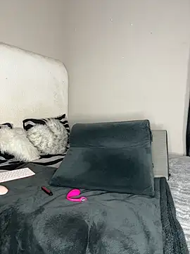 Snapshot of PrincessTamara chatting on 4, 12, 2025 PrincessTamara online show from 4, 12, 2025