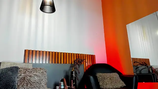 Snapshot of SeleneLujan chatting on 14, 3, 2026 SeleneLujan online show from 14, 3, 2026