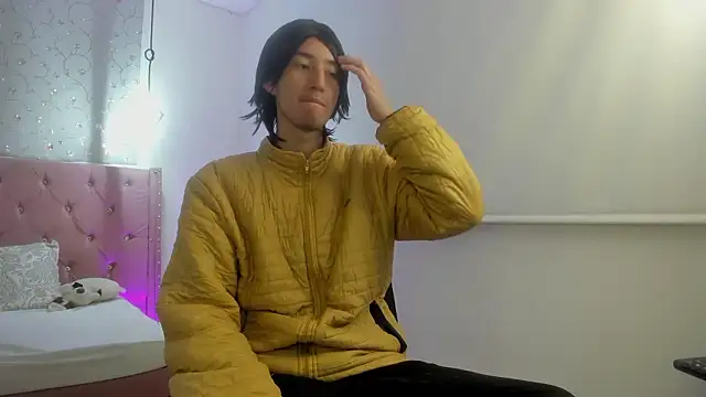 loverisu-coral online show from 24, 2, 2026