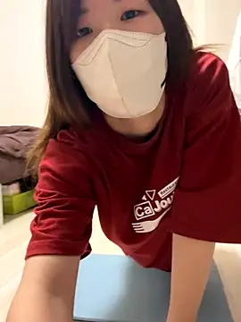 Snapshot of daiyo_kai_Gutara chatting on 10, 9, 2025 daiyo kai Gutara online show from 10, 9, 2025