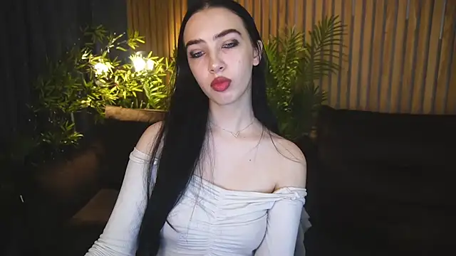 WildKittenX  online show from 31, 10, 2025