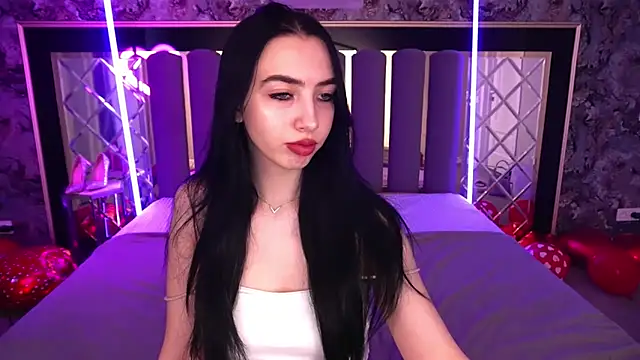 Snapshot of WildKittenX_ chatting on 13, 2, 2026 WildKittenX online show from 13, 2, 2026