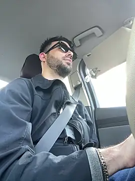 YJeromZCoxk online show from 19, 3, 2025