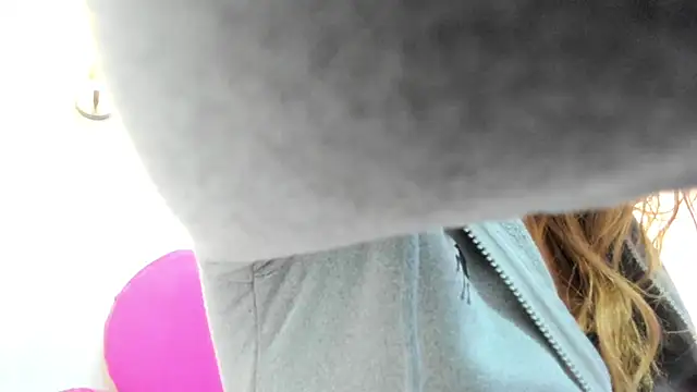 Bonniie 22 online show from 7, 4, 2026