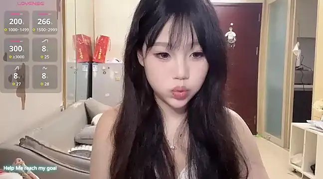 Snapshot of Yik-11 chatting on 26, 2, 2025 Yik-11 online show from 26, 2, 2025