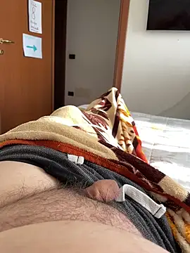 Snapshot of littletoy64 chatting on 10, 11, 2025 littletoy64 online show from 10, 11, 2025