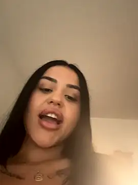 Snapshot of milabigassxoxo chatting on 9, 9, 2025 milabigassxoxo online show from 9, 9, 2025
