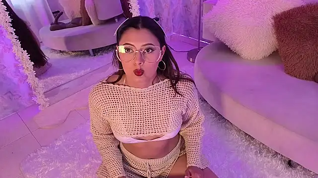 madisonjones- online show from 26, 11, 2025