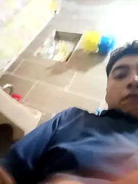 crisssalazar online show from 29, 10, 2025