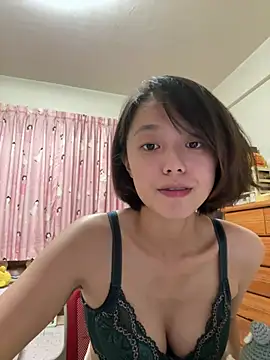 ladypaggy online show from 9, 4, 2026