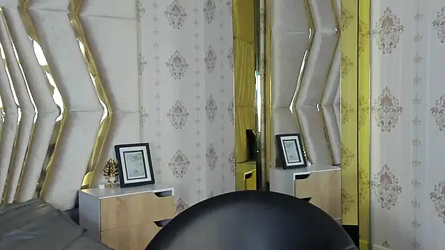 Qeen blackk online show from 31, 1, 2026