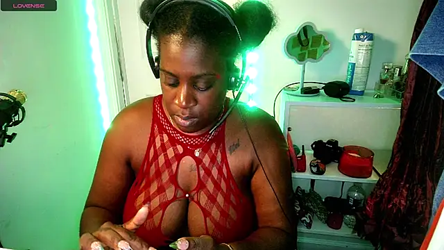 lovelyenigma365 online show from 16, 1, 2026