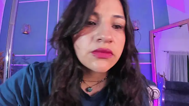 TaraTaylorr online show from 12, 10, 2025