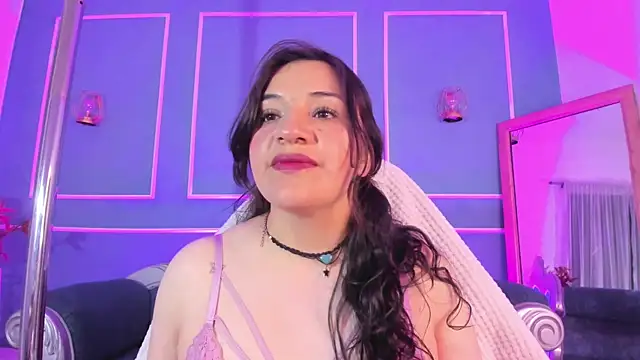 TaraTaylorr online show from 18, 10, 2025