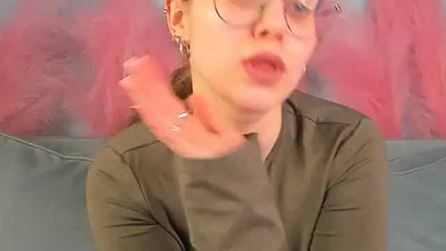 RileyMimicho online show from 6, 3, 2025