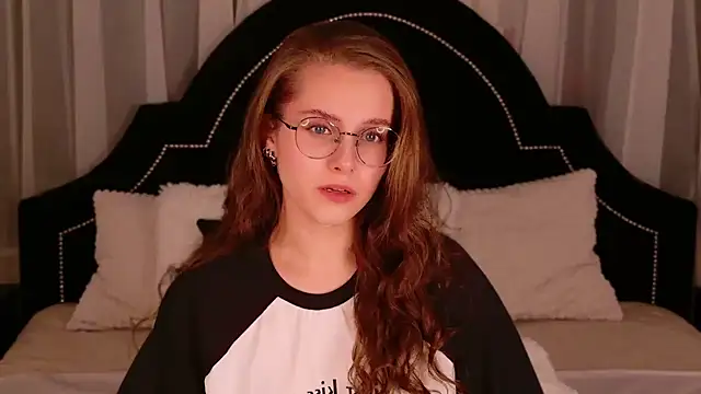 RileyMimicho online show from 28, 9, 2025