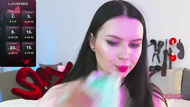 Miss Vic online show from 17, 5, 2026