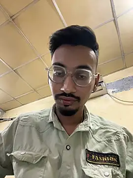 hypersexdriveboi online show from 28, 2, 2025