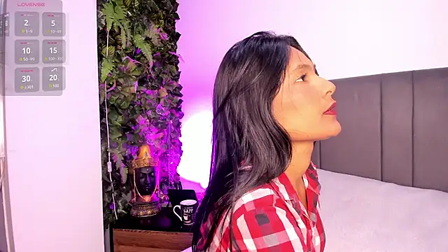 Fernanda liie  online show from 18, 2, 2026