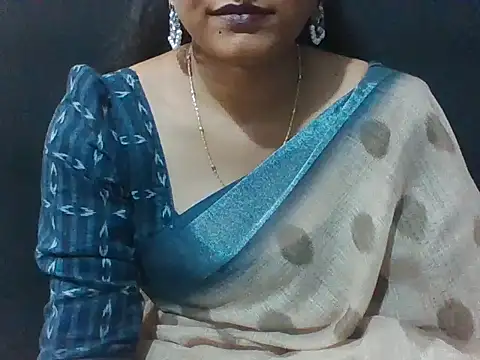 Snapshot of sugandha_bhabhi chatting on 27, 5, 2026 sugandha bhabhi online show from 27, 5, 2026