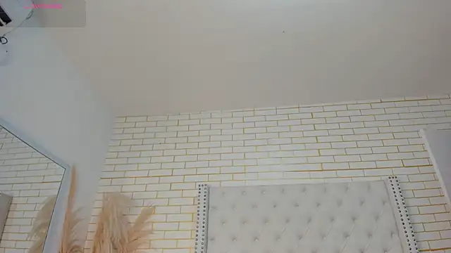 Emilly wilson  online show from 15, 1, 2026