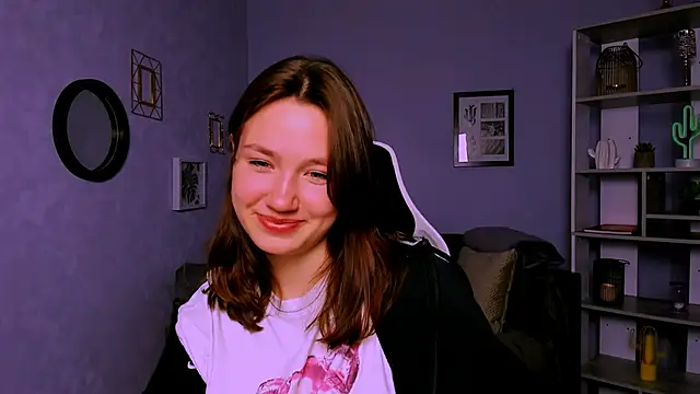 Snapshot of helli_belli chatting on 10, 3, 2025 helli belli online show from 10, 3, 2025