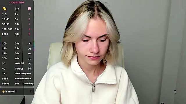 Fiona Night online show from 25, 9, 2025