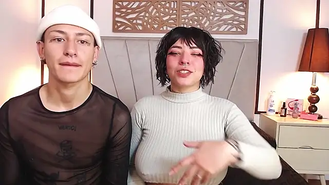 Aria and orien online show from 9, 3, 2025