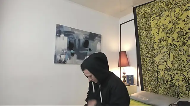 Aria and orien online show from 27, 11, 2025