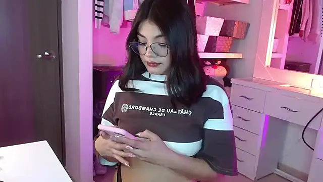  Camilaaa  online show from 24, 9, 2025