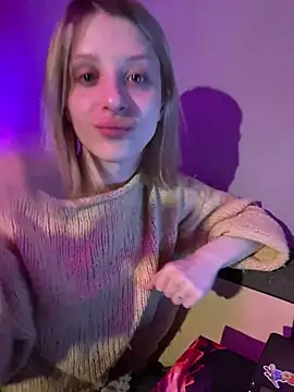 Snapshot of amorearte_m chatting on 3, 3, 2025 amorearte m online show from 3, 3, 2025