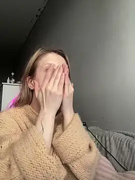 Snapshot of amorearte_m chatting on 4, 3, 2025 amorearte m online show from 4, 3, 2025