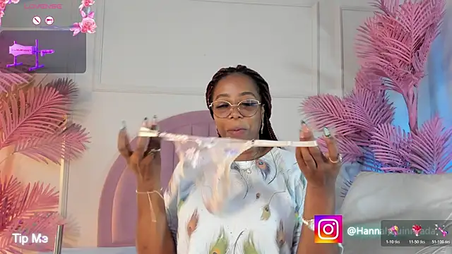 Snapshot of Hanaahquinn chatting on 6, 5, 2026 Hanaahquinn online show from 6, 5, 2026