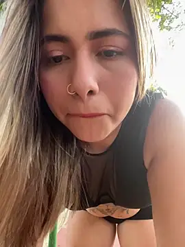 lunaxxx 69 online show from 15, 12, 2025