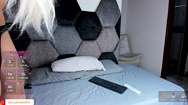 Dylan Turnerr online show from 17, 9, 2025