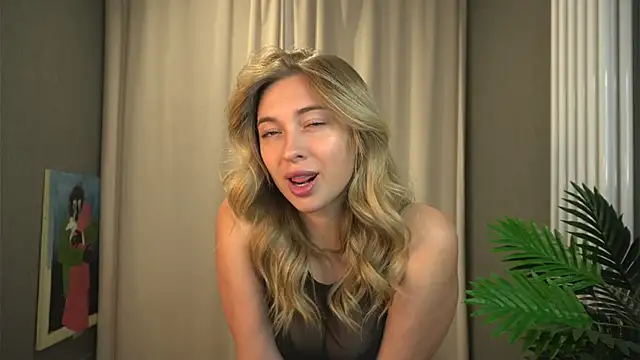 christie luv online show from 9, 9, 2025