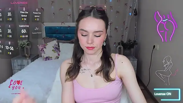 EmelyMason online show from 15, 4, 2026