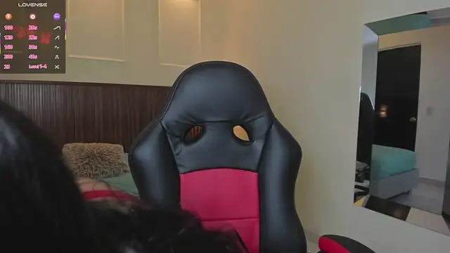 AGATHASMITH5 online show from 27, 11, 2025